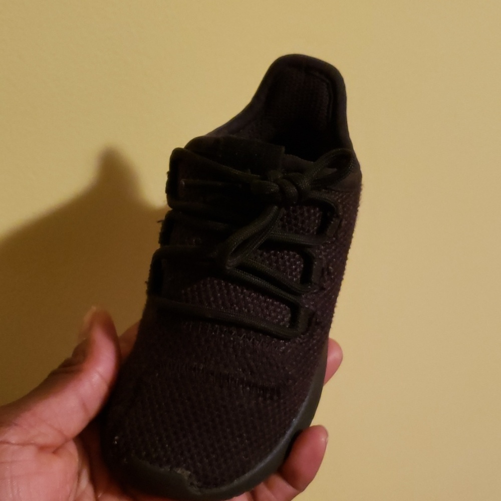 Adidas - Picture 2 of 4